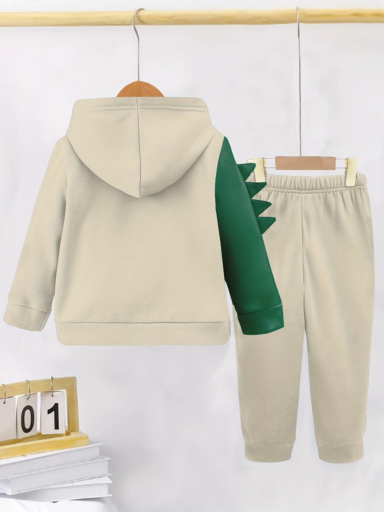 2Pcs Fleece-Lined Hoodie And Pants Set